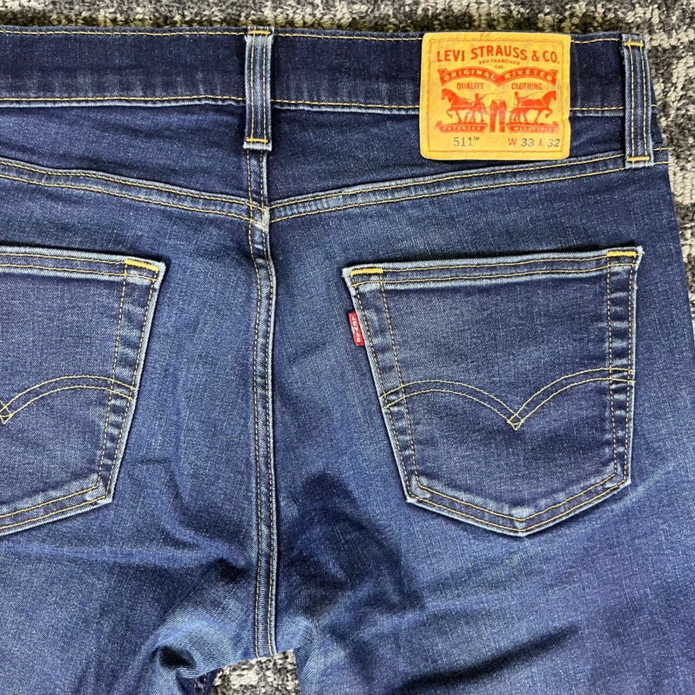 Levi's 511 Slim Fit Jeans Mens 33x32 Dark Wash Blue Stretch Denim Casual Classic - Picture 3 of 13